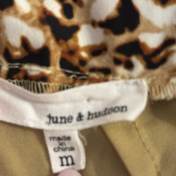 JUNE & HUDSON Leopard Wide Leg Pants From Buckle ultra Hi-Rise Size Medium - Picture 8 of 9